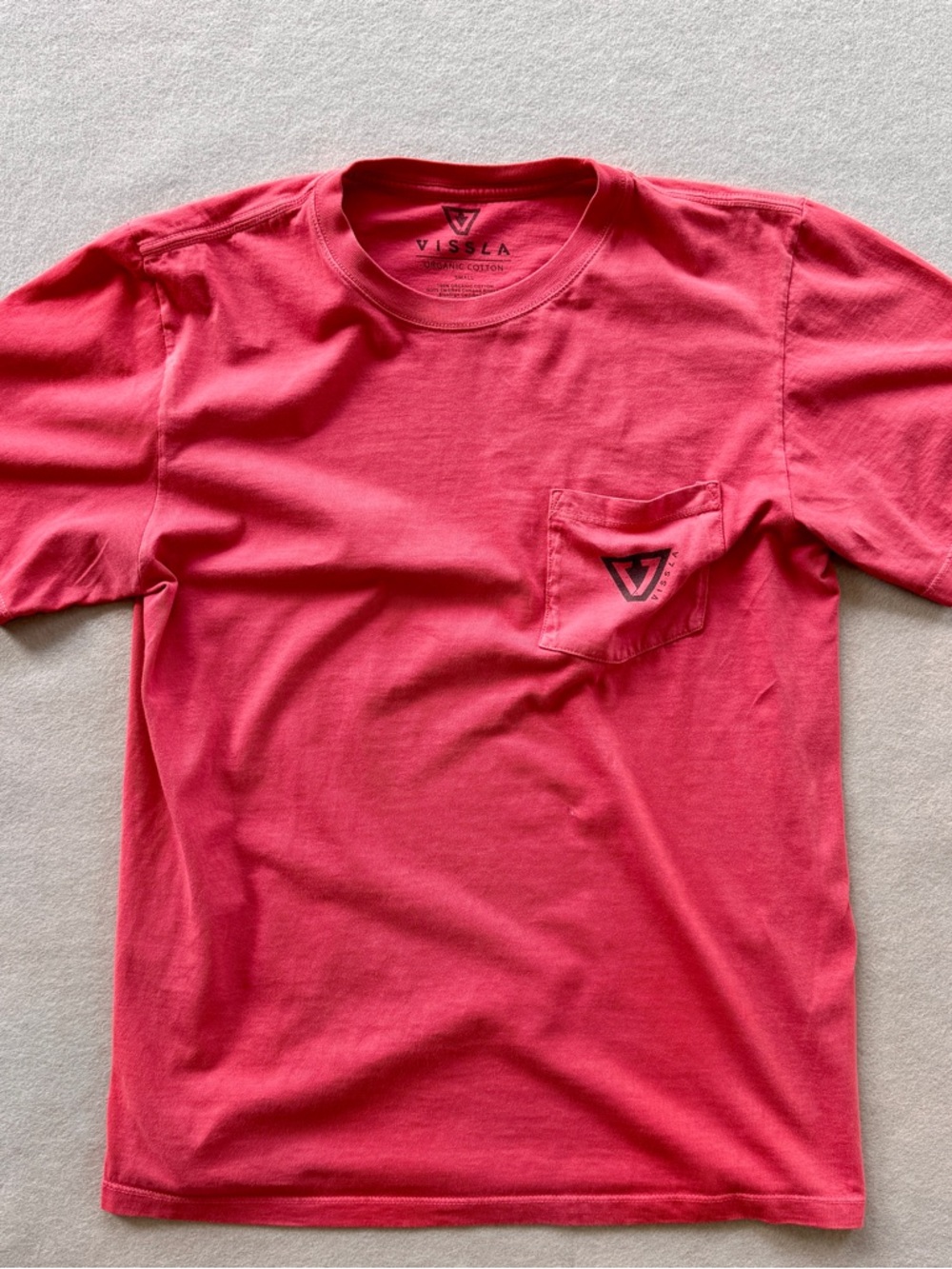 VISSLA Short-Sleeve Pocket Tee in Coral